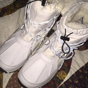 Snow boots (bear paw)